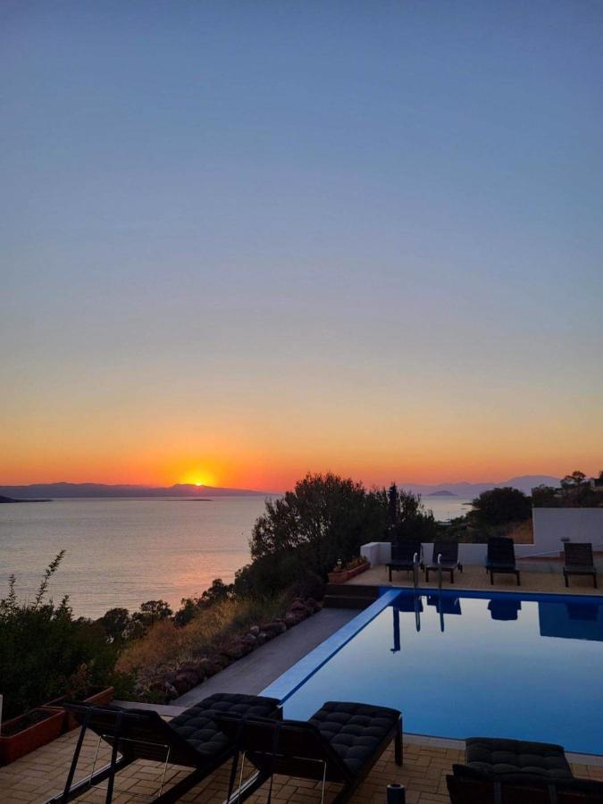 Villa Harmonia Aegina Buitenkant foto